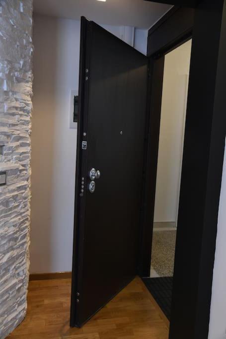 Syntagma Square, 30Sqm Nikis Luxurious Studio アテネ エクステリア 写真