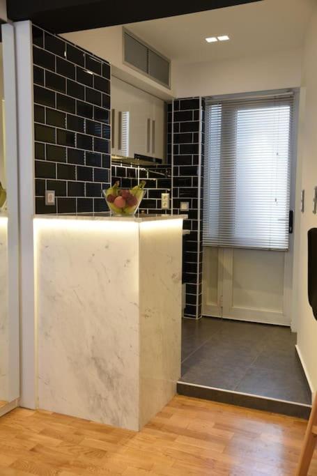 Syntagma Square, 30Sqm Nikis Luxurious Studio アテネ エクステリア 写真