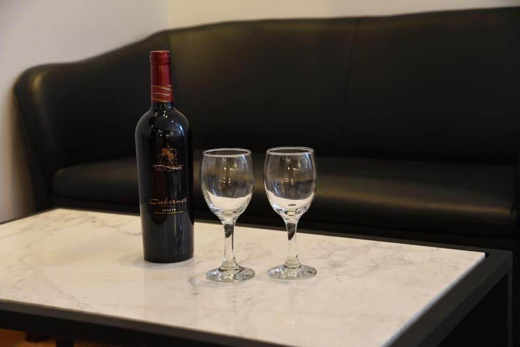 Syntagma Square, 30Sqm Nikis Luxurious Studio アテネ エクステリア 写真